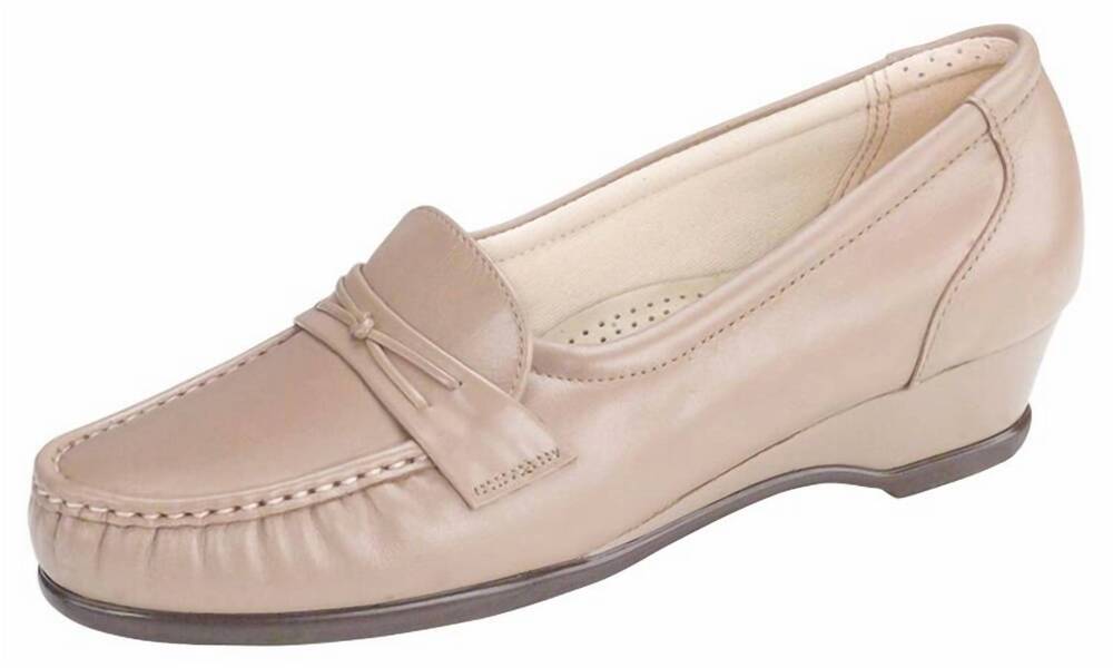 NEW SAS women's easier slip-on loafers in mocha